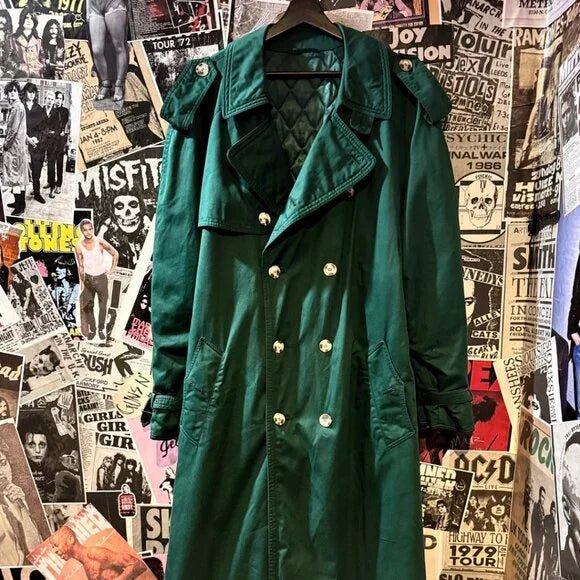 ✨ Rare 1980s Hugo Boss Forest Green Quilted Trench Coat – Swiss Made – Collectors